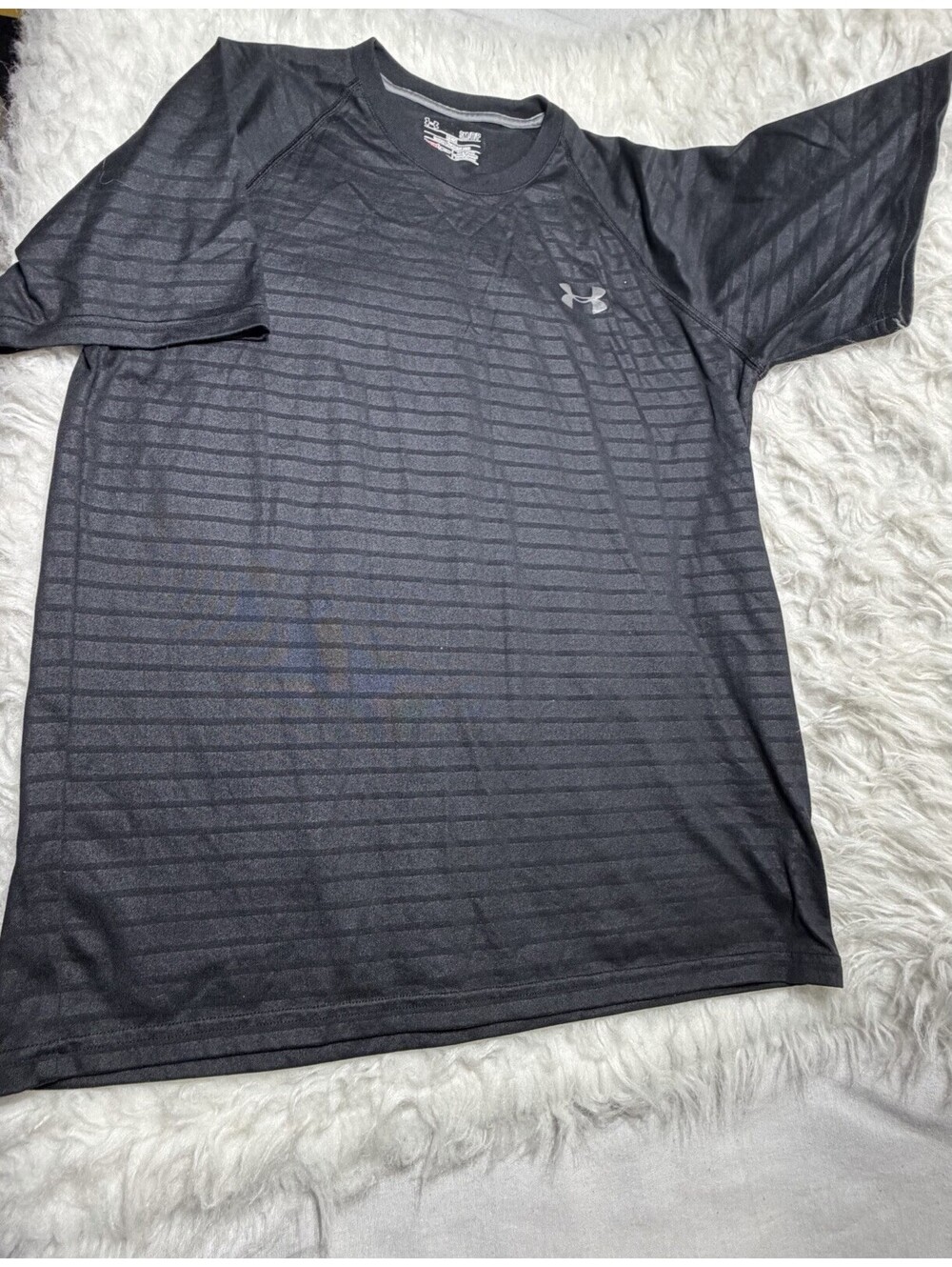 Under Armour Black Loose Heatgear Athletic Shirt Mens Small